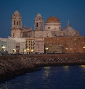 Billeje & lejebil i Cadiz